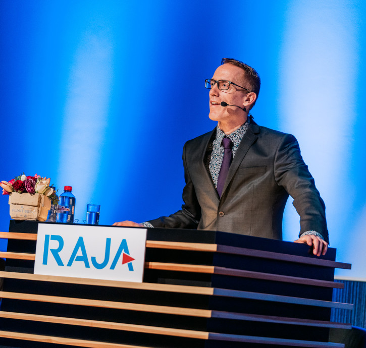 raja-con2023-web-102-04936