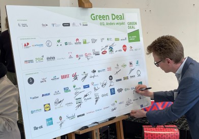 RAJAPACK ondertekent de Green Deal!